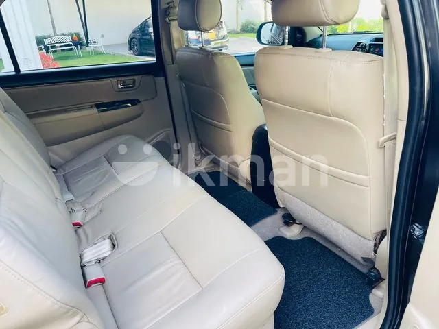 Toyota Fortuner 2013 photo 3
