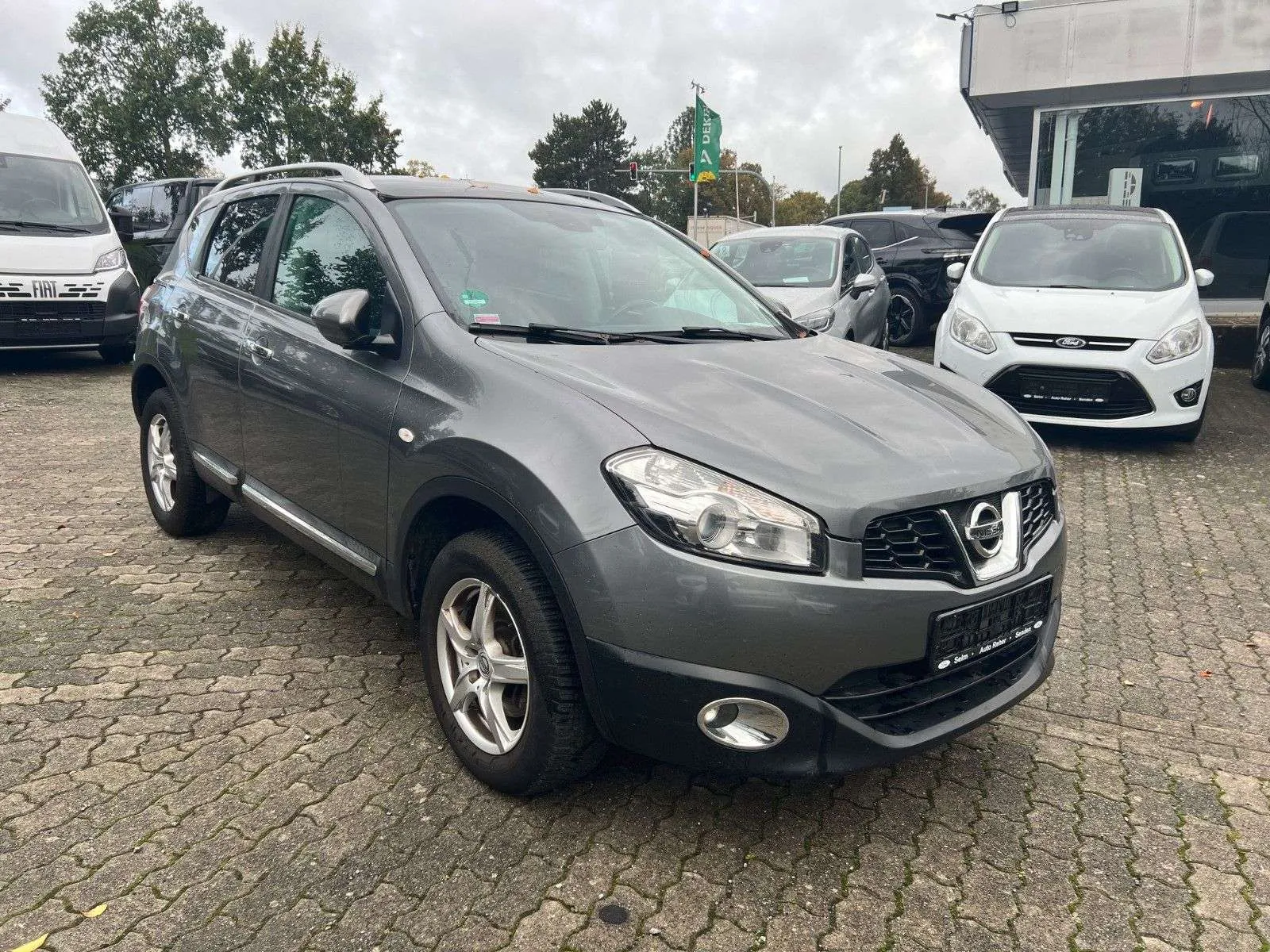 Nissan Qashqai 2011 photo 4