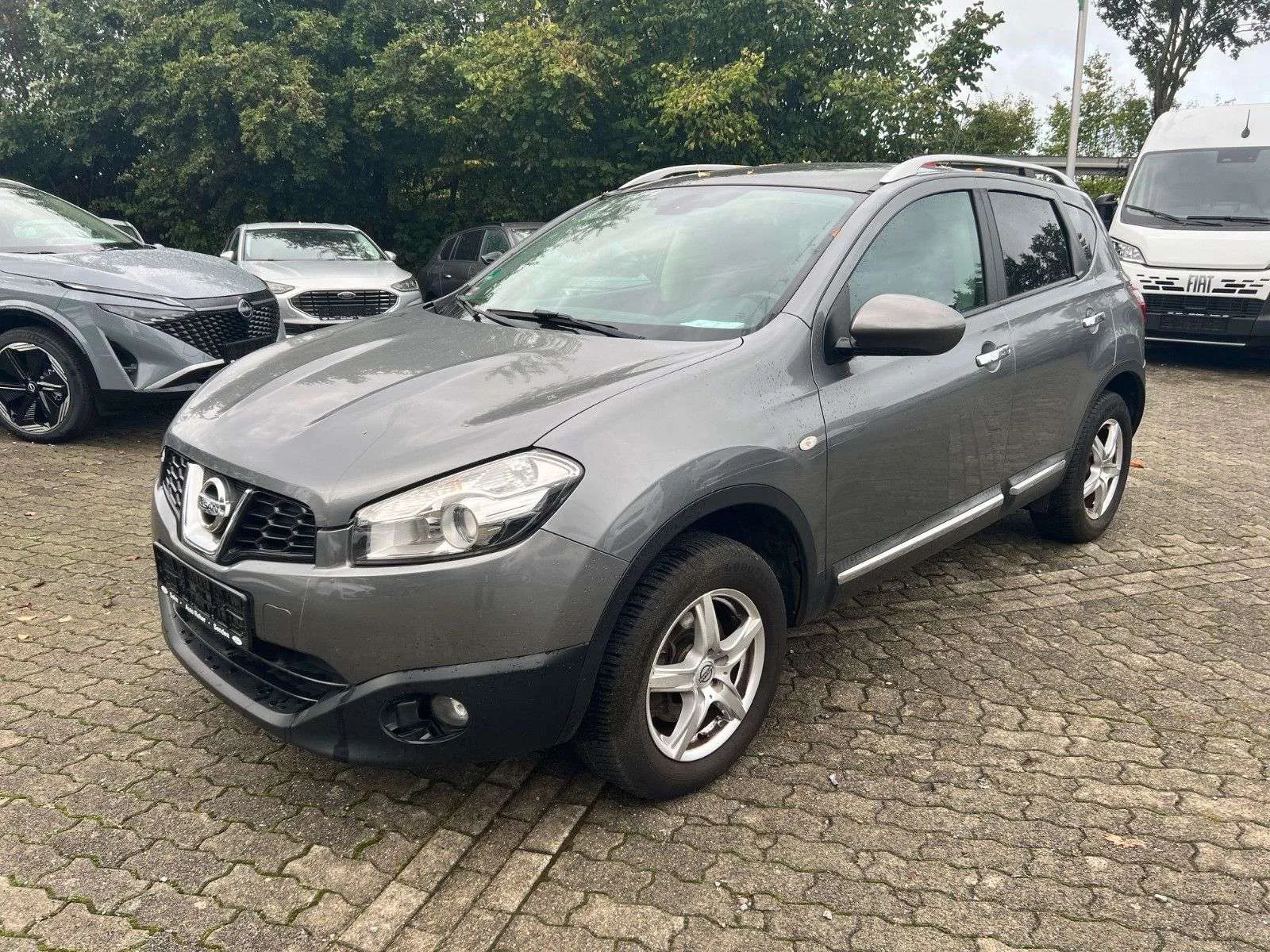 Nissan Qashqai 2011 photo 2