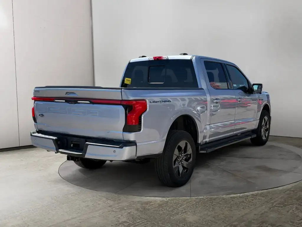Ford F-150 Lightning 2022 photo 5