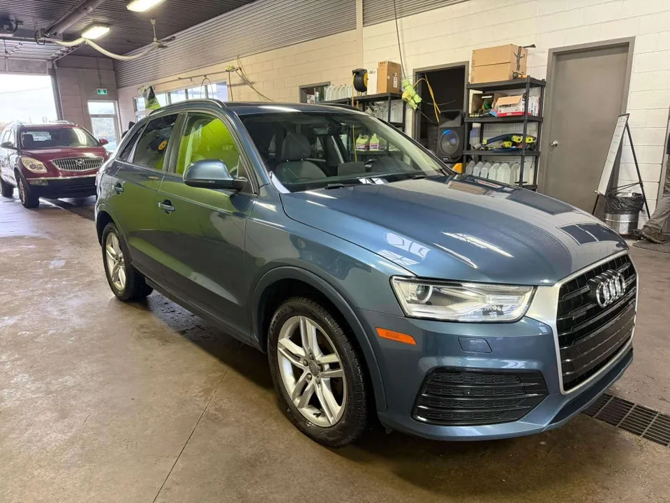 Audi Q3 2018 photo 3