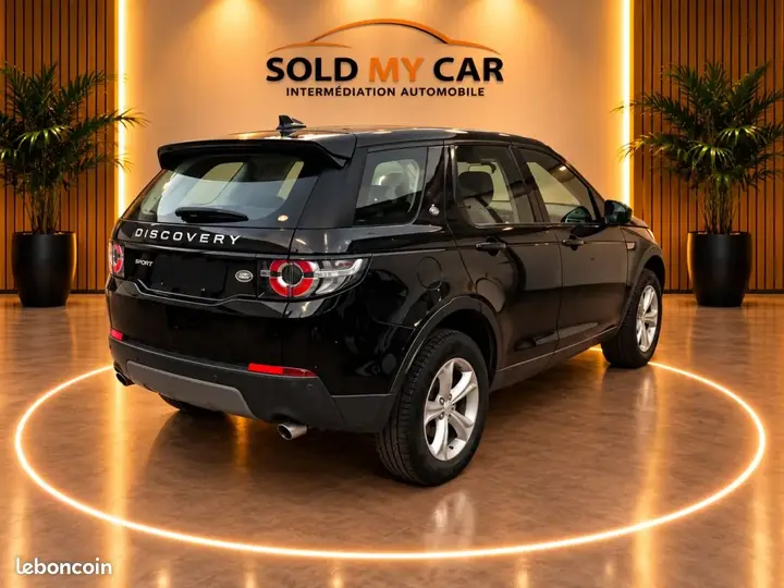 Land Rover Discovery Sport 2016 photo 2