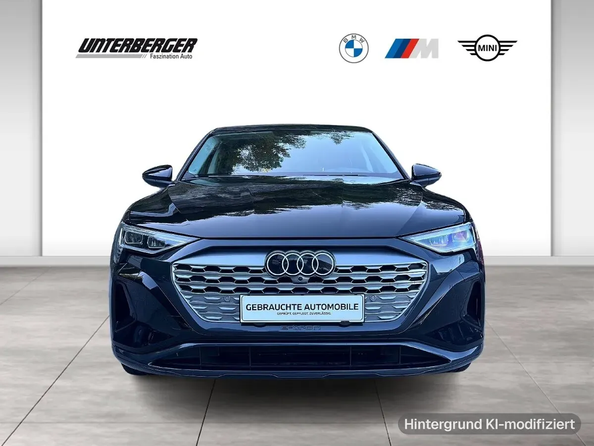 Audi Q8 2023 photo 2
