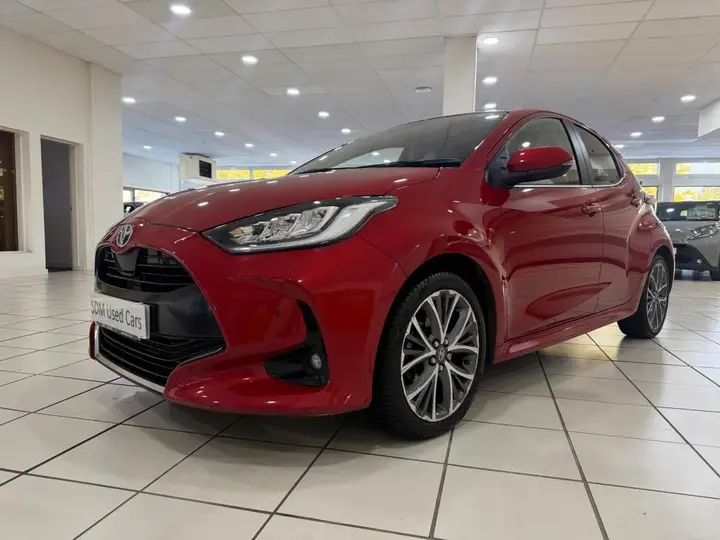 Toyota Yaris 2023 photo 3