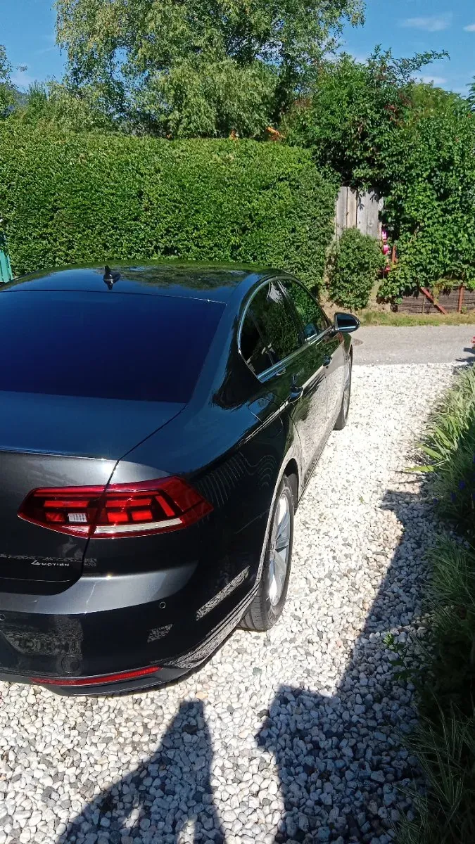 Volkswagen Passat 2022 photo 3