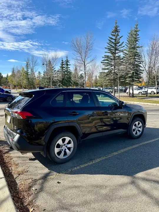 Toyota Rav4 2022 photo 4