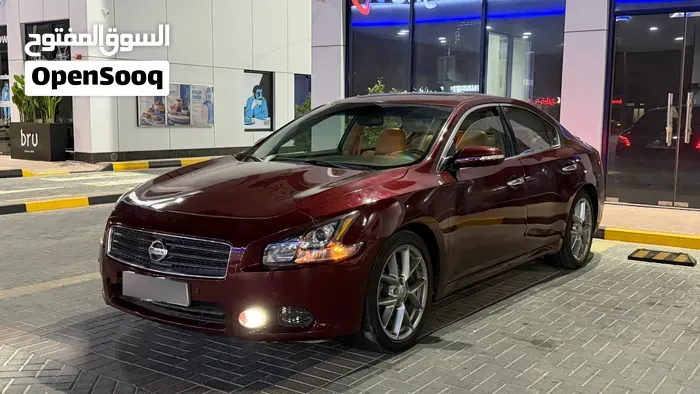 Nissan Maxima 2011 photo 2