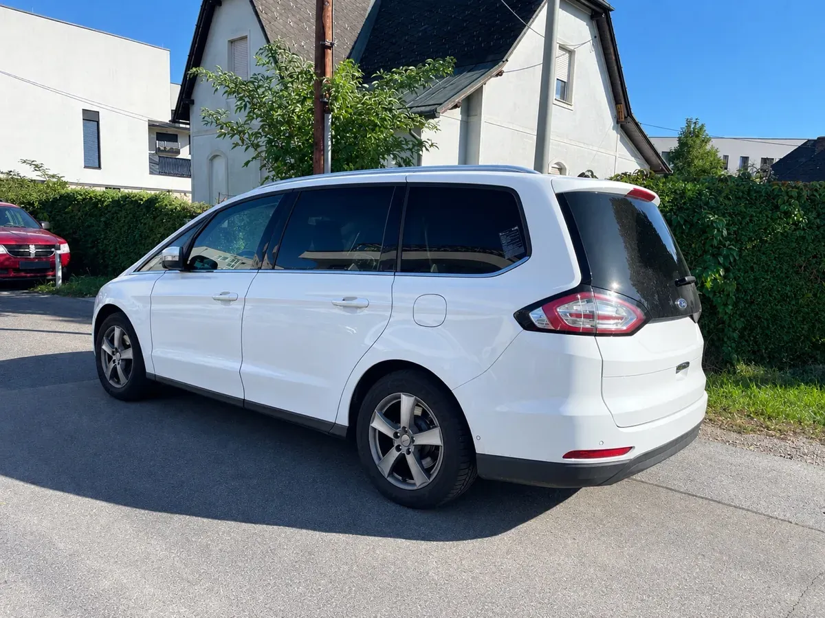 Ford Galaxy 2017 photo 2
