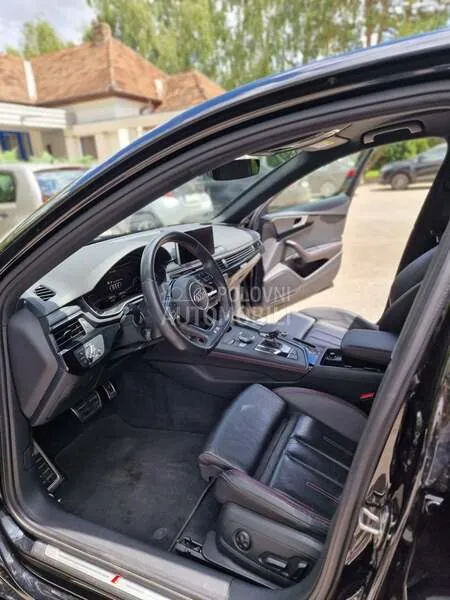 Audi A4 2019 photo 3