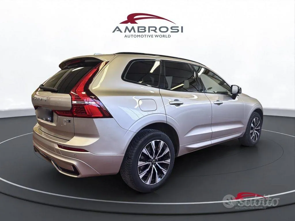 Volvo Xc60 2023 photo 3