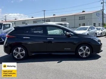 Nissan Leaf 2018 photo 4