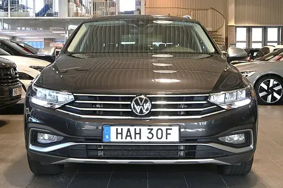 Volkswagen Passat Alltrack 2023 photo 5