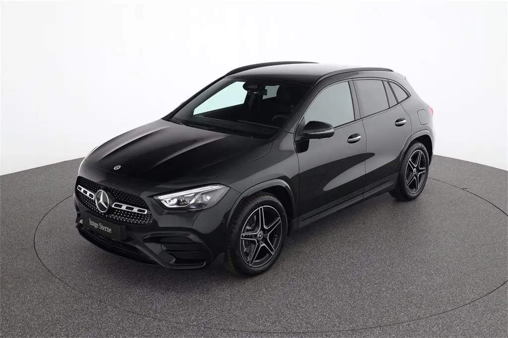 Mercedes-Benz Gla Class 2025 photo 2