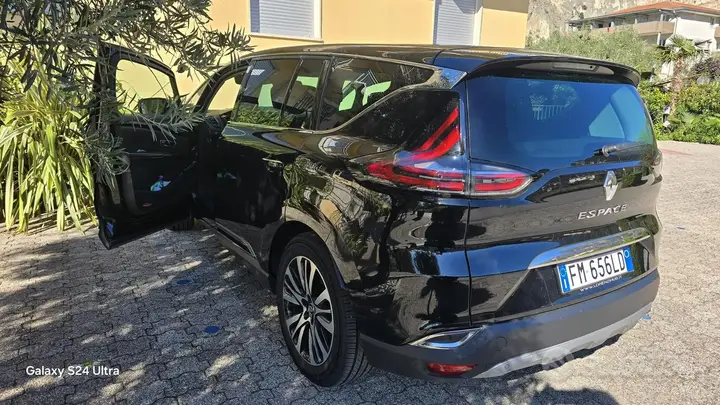Renault Espace 2017 photo 3