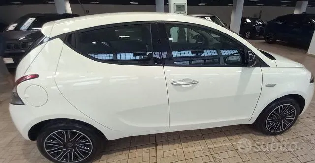 Lancia Ypsilon 2022 photo 4