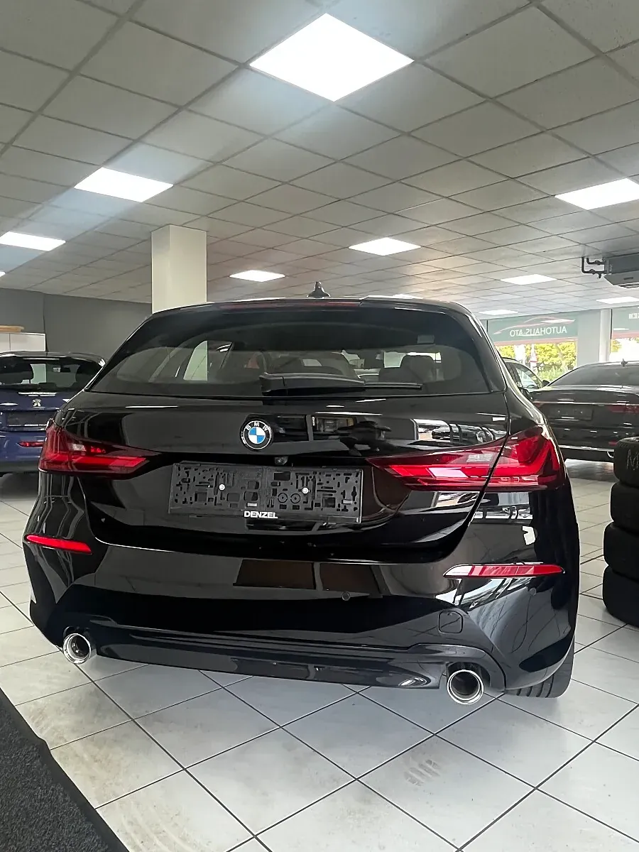 BMW 1 Series 2022 photo 3