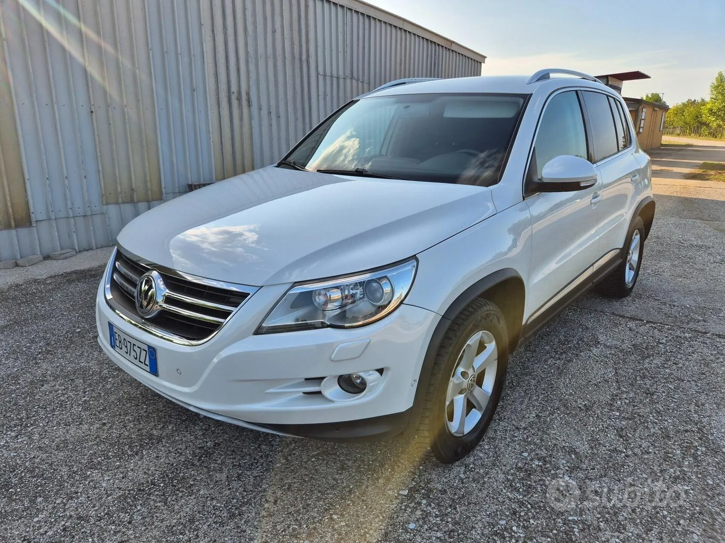 Volkswagen Tiguan 2010 photo 2