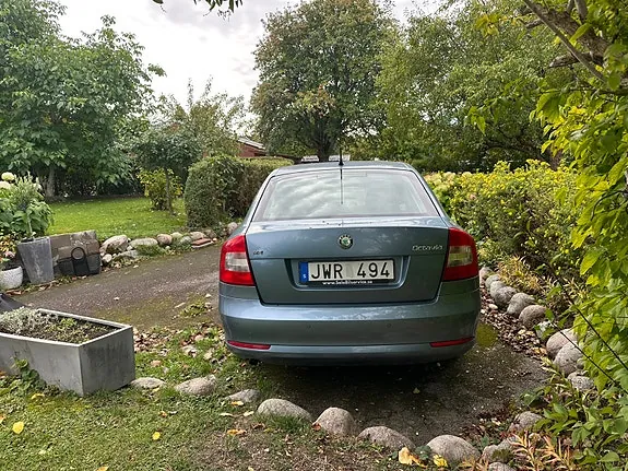 Skoda Octavia 2009 photo 3