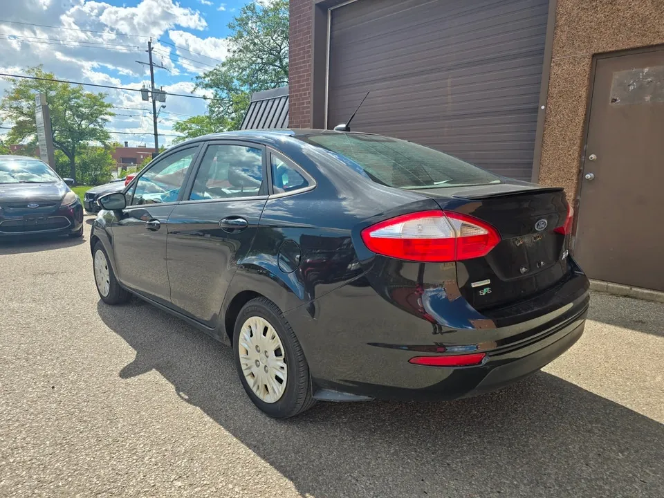 Ford Fiesta 2014 photo 3