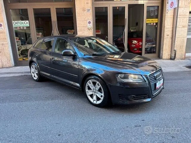 Audi A3 2010 photo 2