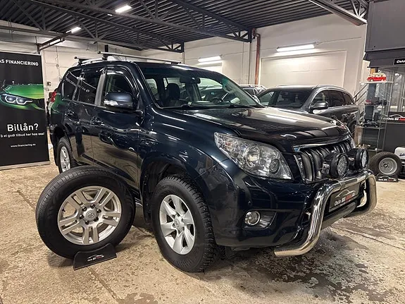 Toyota Land Cruiser 2012 photo 2