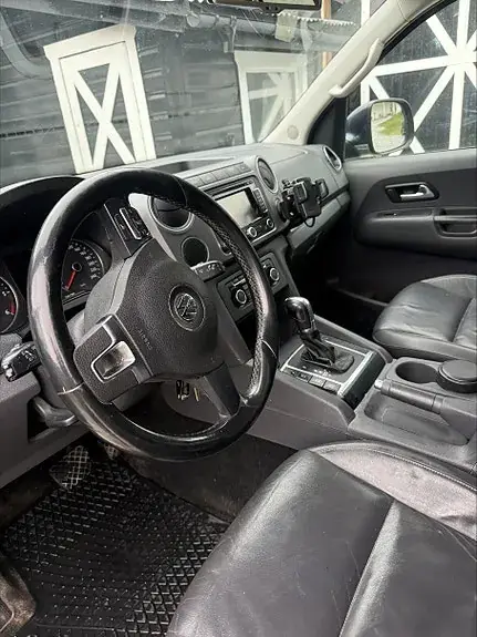 Volkswagen Amarok 2013 photo 2