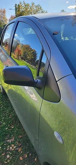 Toyota Yaris 2011 photo 3