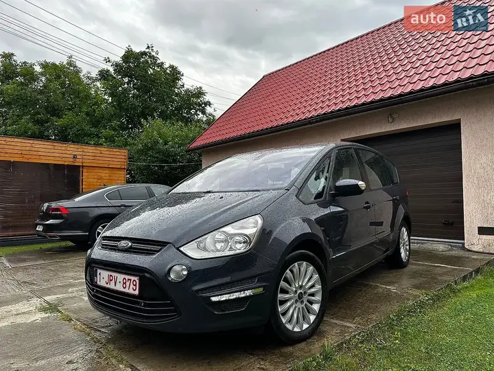 Ford S-Max