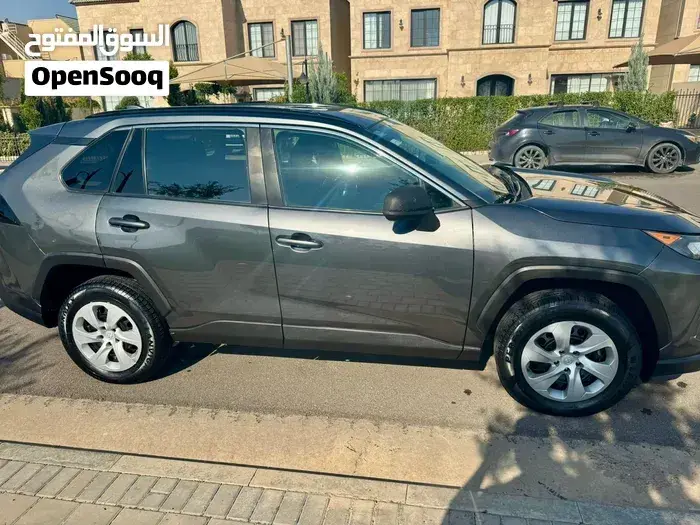 Toyota Rav4 2020 photo 3