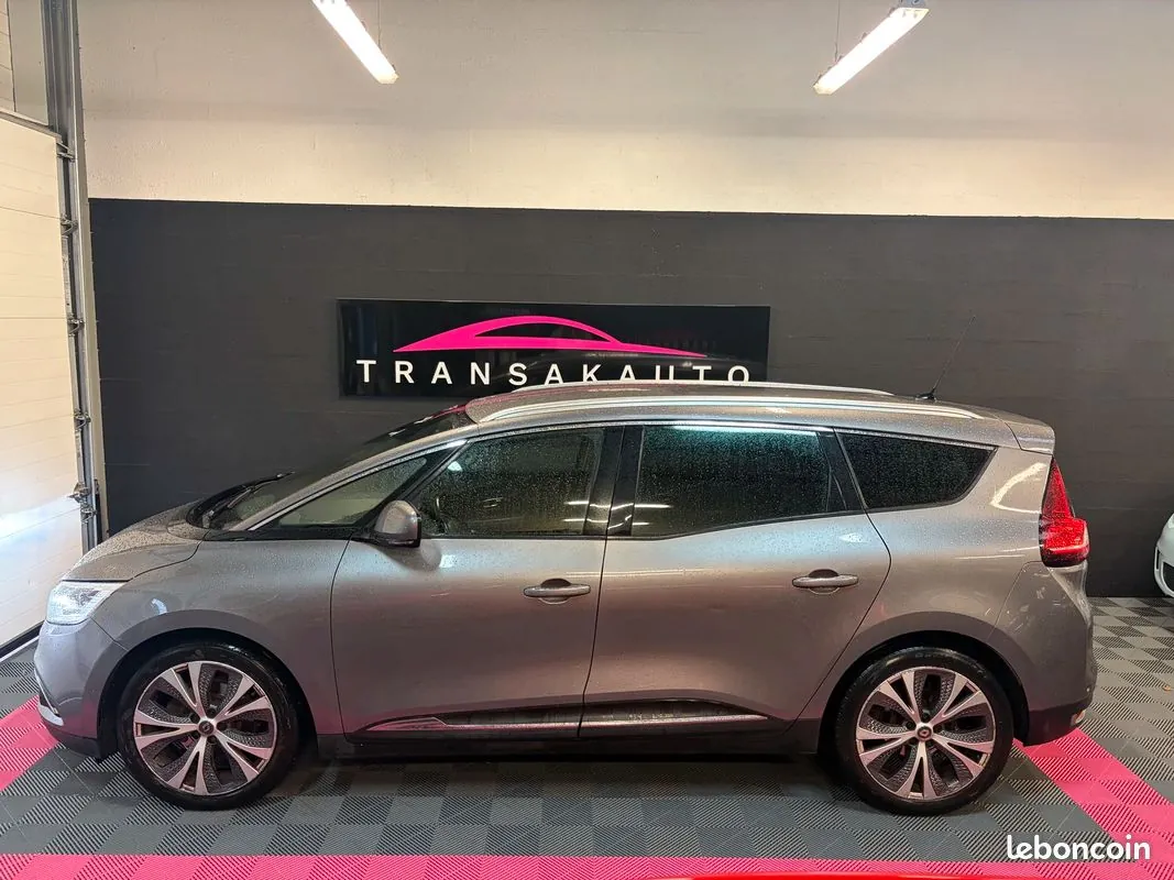 Renault Grand Scenic 2018 photo 2