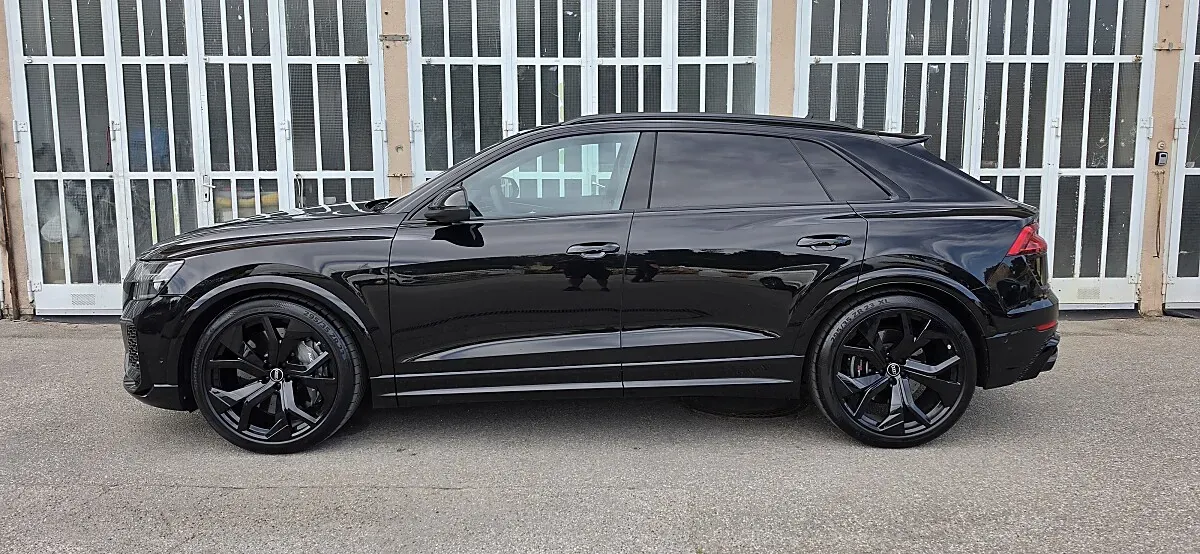 Audi Q8 2023 photo 2