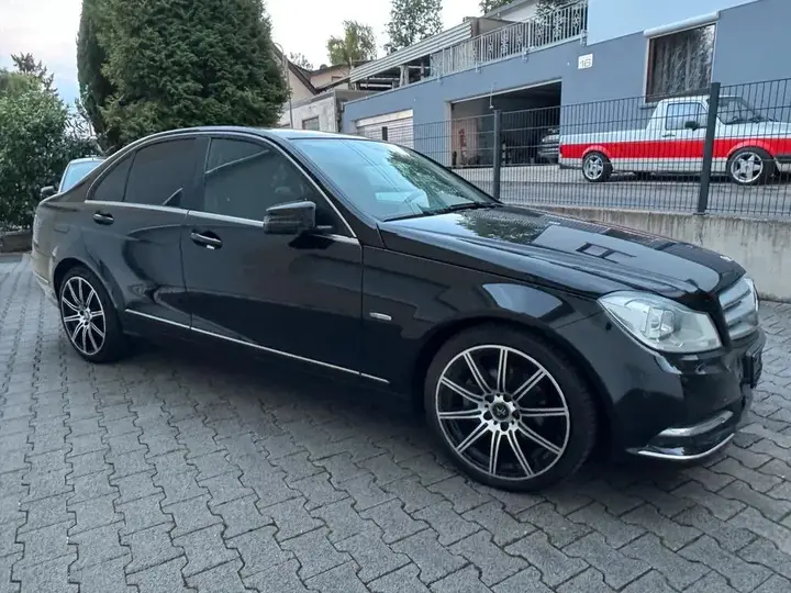 Mercedes-Benz C180 Avantgarde
