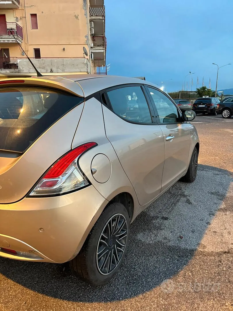 Lancia Ypsilon 2018 photo 4