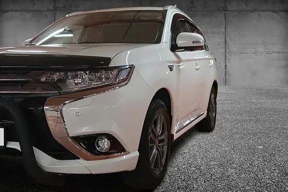 Mitsubishi Outlander 2018 photo 4