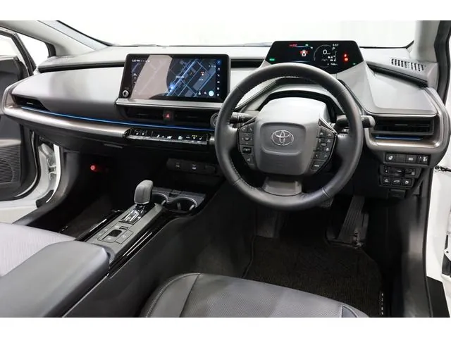 Toyota Prius 2023 photo 2