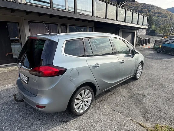 Opel Zafira Tourer 2012 photo 3