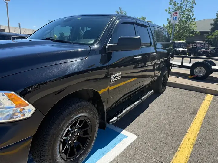 Ram 1500 Classic 2021 photo 3