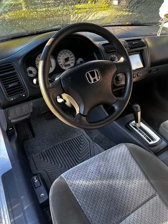 Honda Civic 2005 photo 3