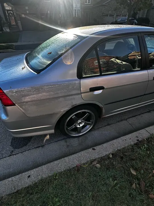 Honda Civic 2005 photo 2