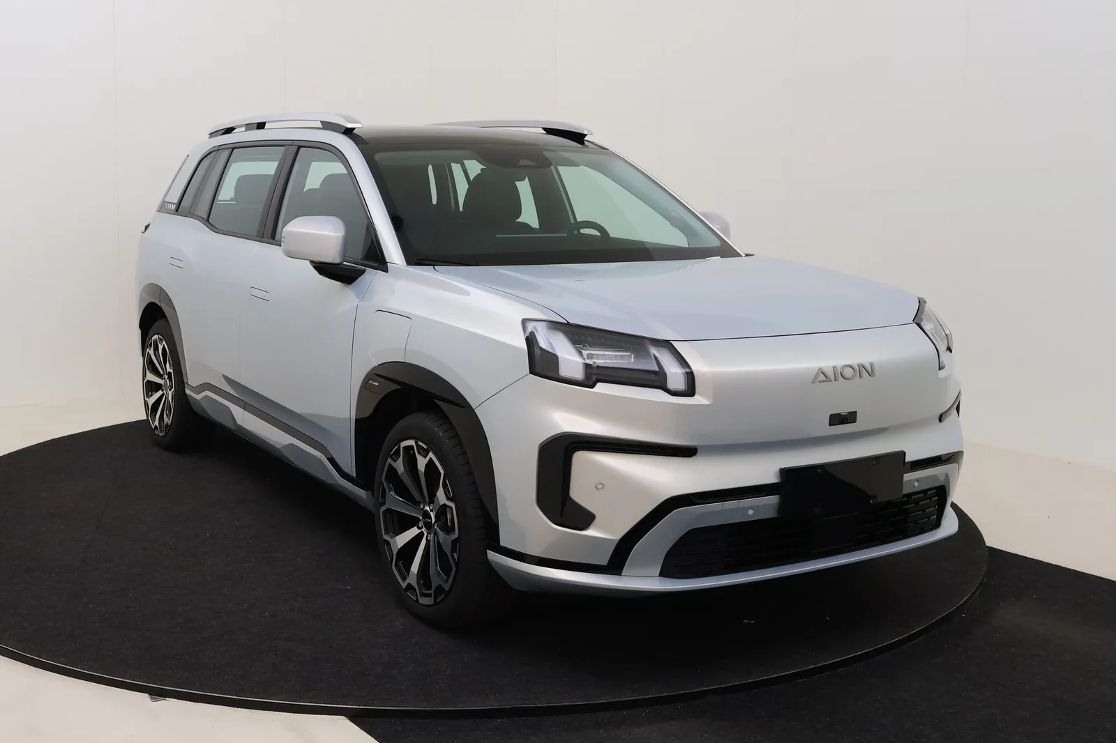Aion V