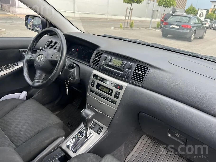 Toyota Corolla 2004 photo 5