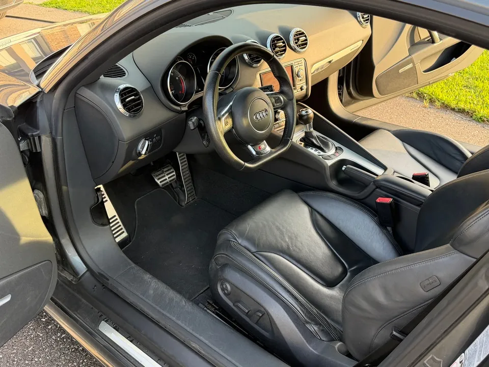Audi Tt 2012 photo 5