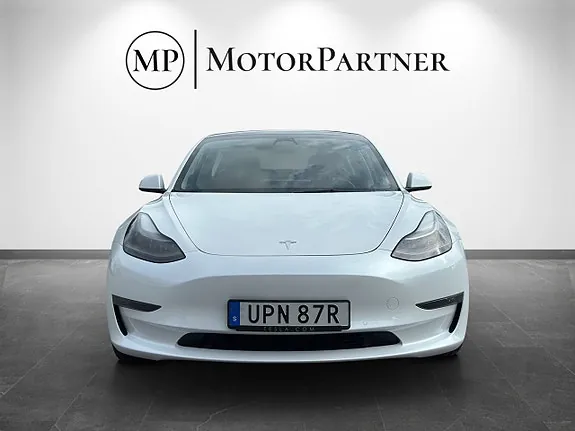 Tesla Model 3 2022 photo 3