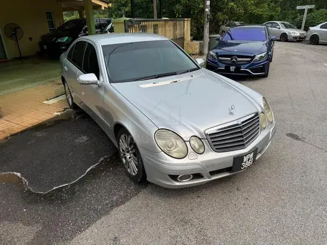Mercedes-Benz E230