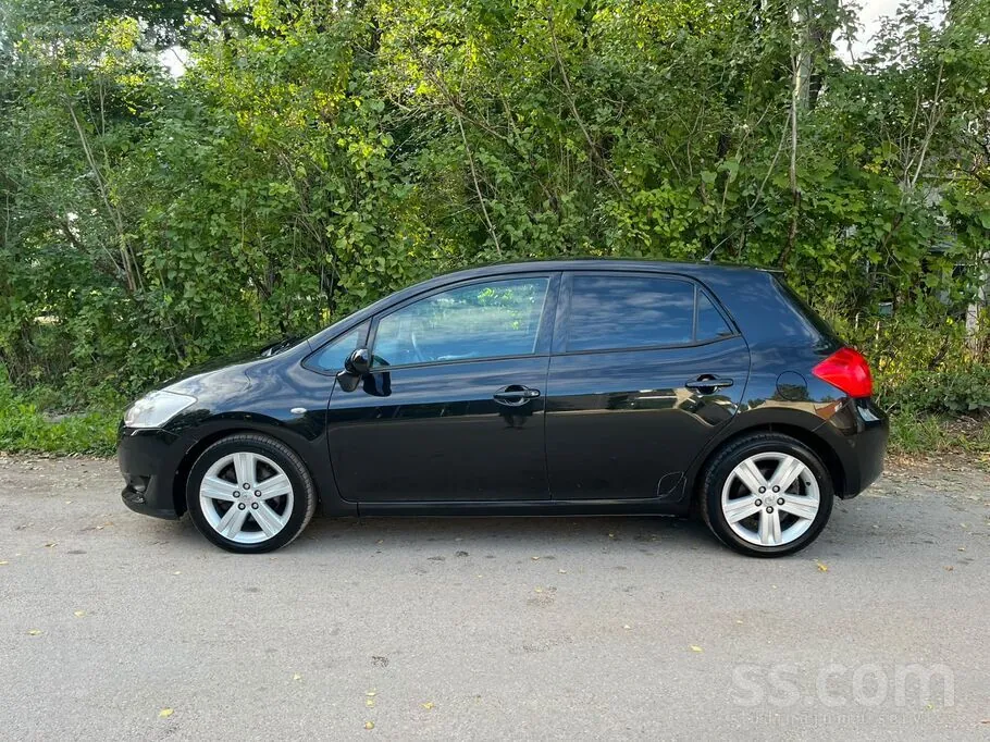 Toyota Auris 2007 photo 2