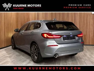 BMW 1 Series 2023 photo 2