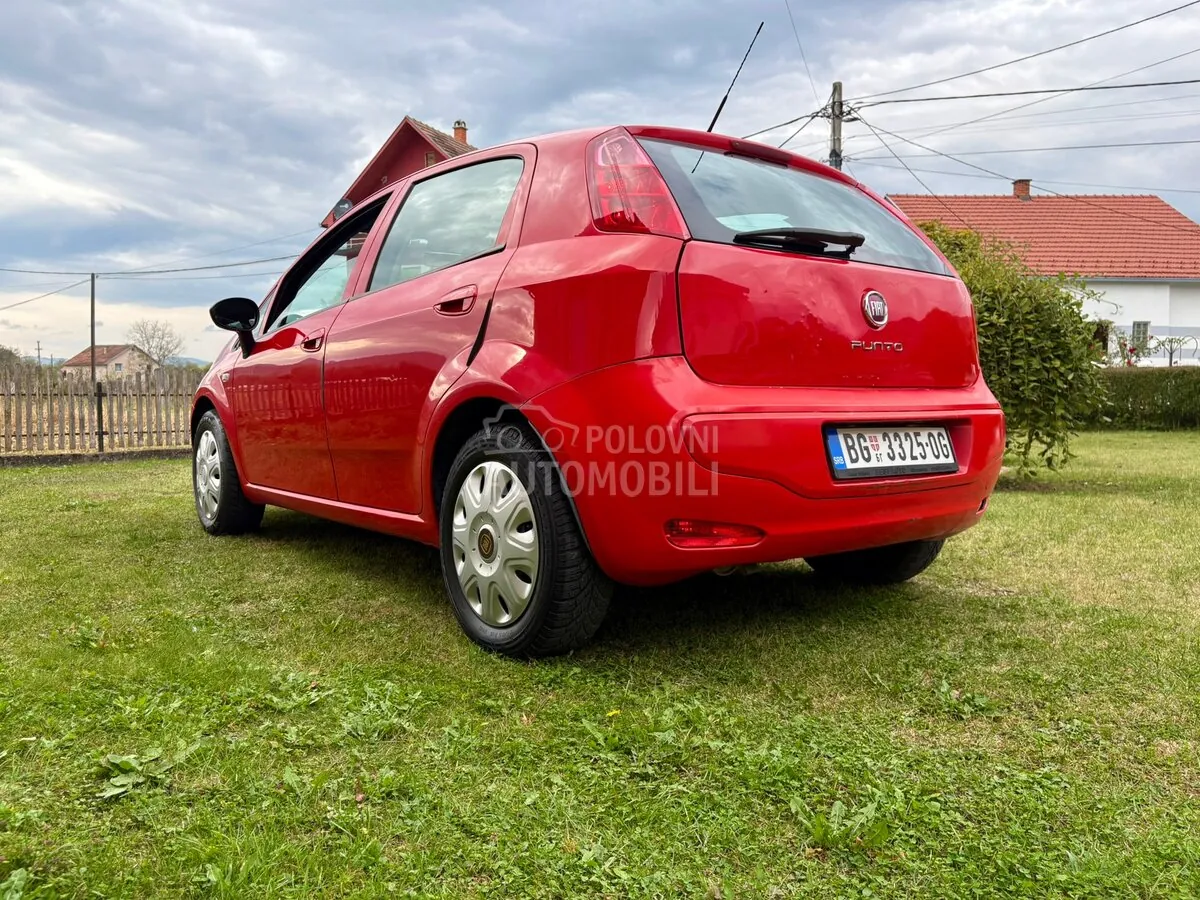 Fiat Grande Punto 2016 photo 5