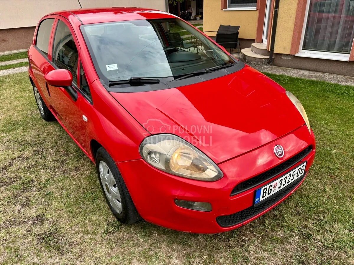 Fiat Grande Punto 2016 photo 2