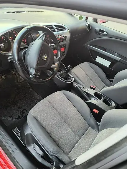 Seat Leon 2012 photo 5