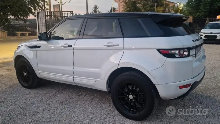 Land Rover Range Rover Evoque 2015 photo 2